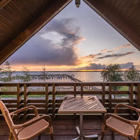 Ferienhaus Uttied - Direkt Am Plauer See Alt Schwerin