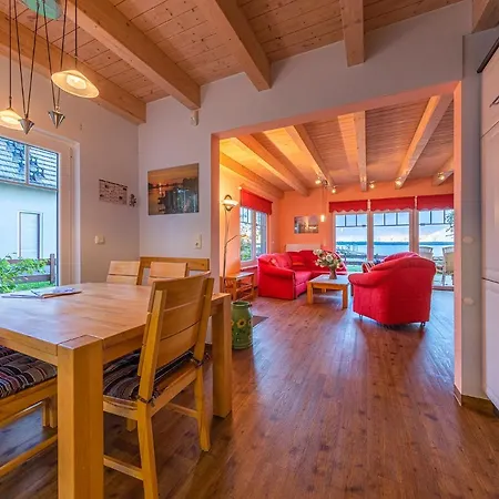 Ferienhaus Uttied - Direkt Am Plauer See Nyaraló Alt Schwerin