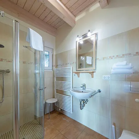 Nyaraló Ferienhaus Uttied - Direkt Am Plauer See Alt Schwerin